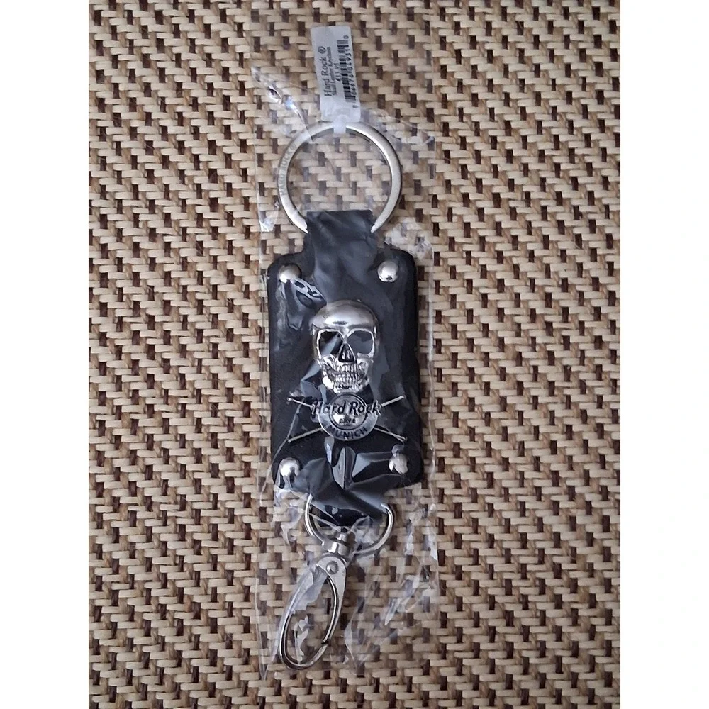 Hard Rock Cafe Munich Skull Leather Keychain Black Silver Gothic Biker Accessory
